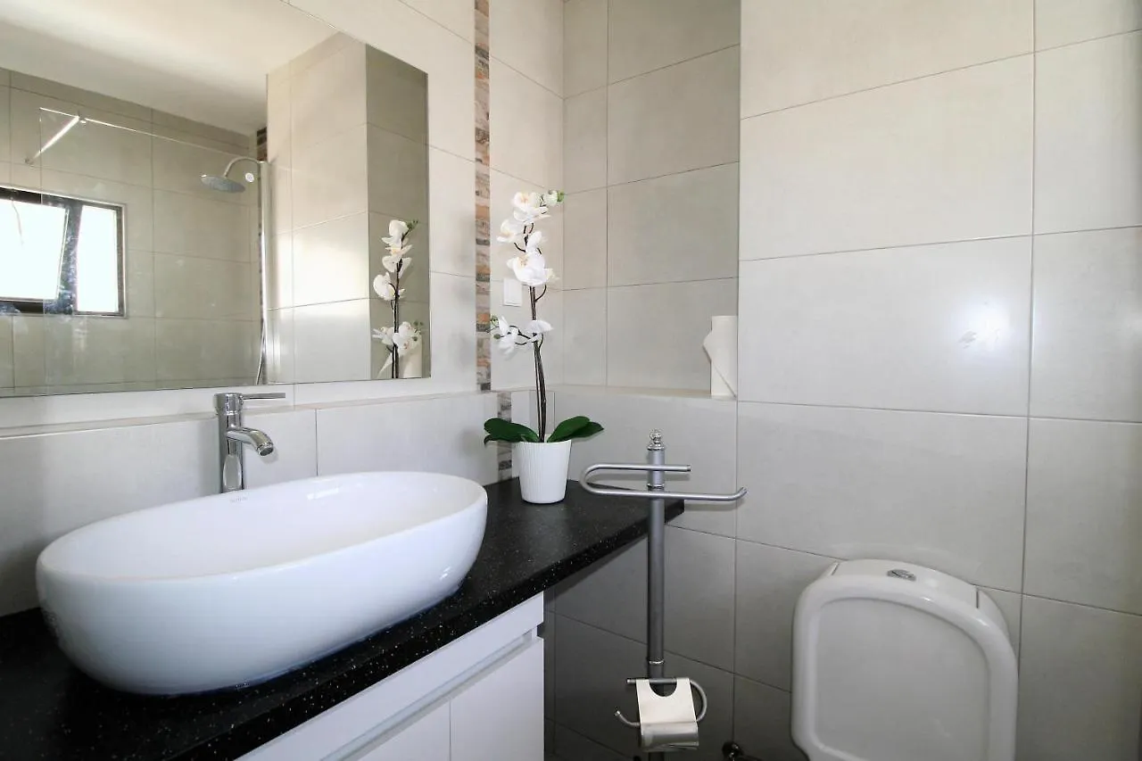 Apartamento Valencia Quarteira 0*,