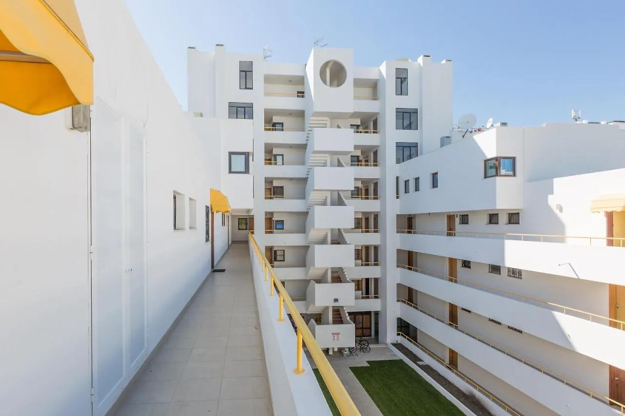 Apartment Apartamento Valencia Quarteira Portugal
